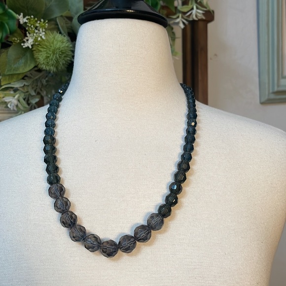 Dark gray adjustable bead necklace - Picture 6 of 6